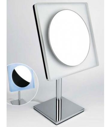 Specchio ingranditore  Colombo con illuminazione a led cromo art.B9750