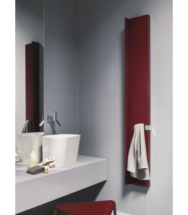 Single vertical water radiator with left fin Tubes Rift