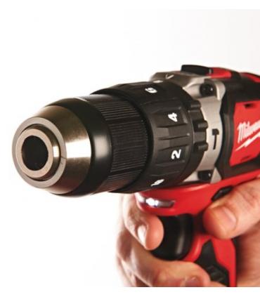 Trapano con percussione Milwaukee M12