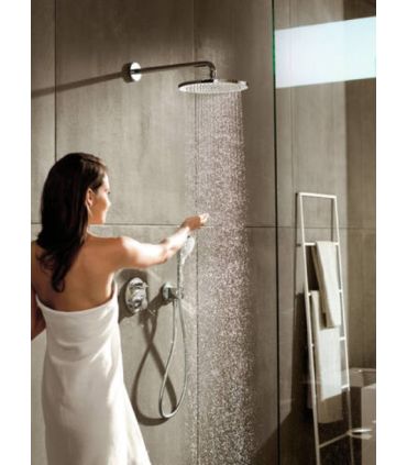 Set doccia Hansgrohe composto da Soffione, braccio doccia e doccetta