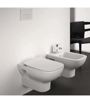 Ideal Standard I.Life A Slim seat with metal hinges