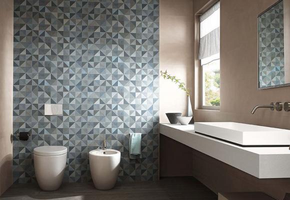Acquaclick furnishes: the dove-gray bathroom