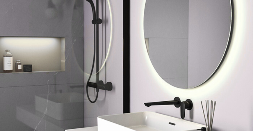 Tendenza bagno total black: come abbinare accessori, rubinetti e box doccia neri opachi